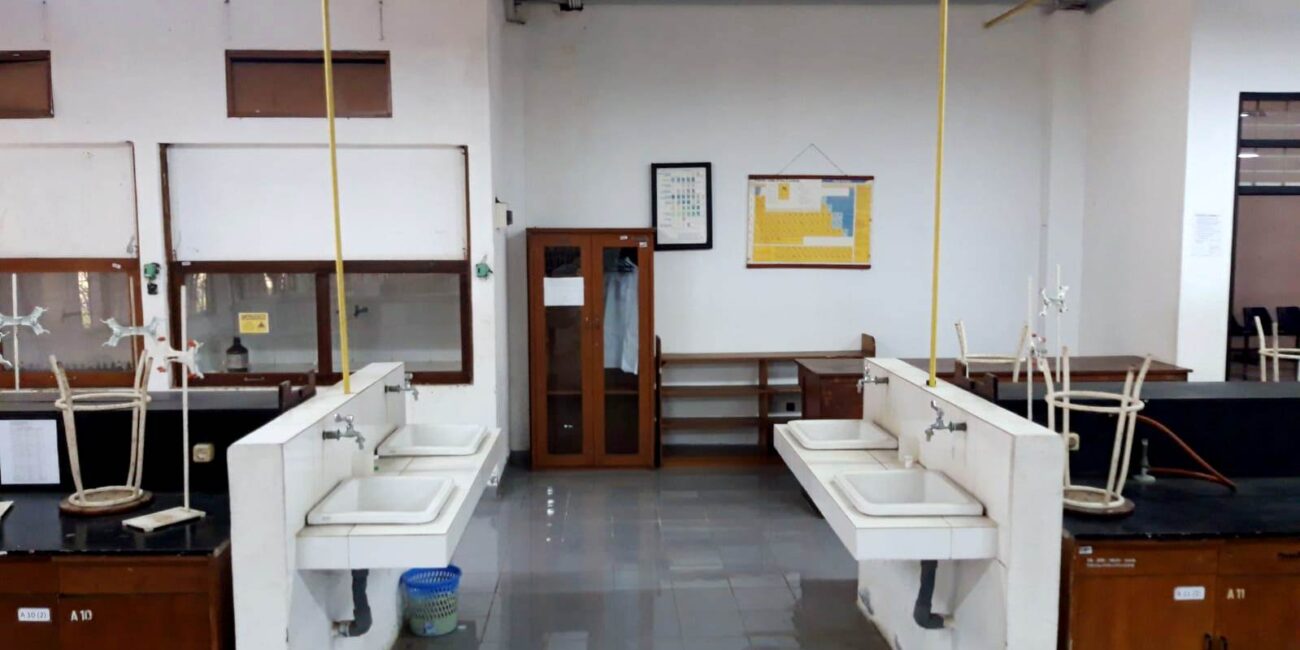 Laboratorium kimia dasar (1)